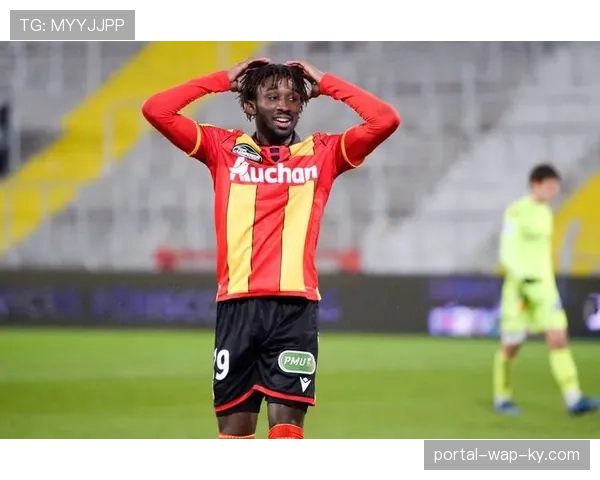 塞维利亚财政限制引援 欧战遗珠陷保级危机