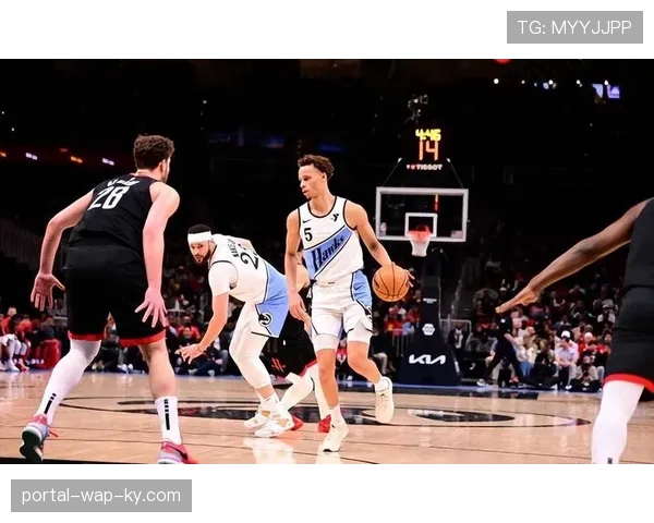 丹尼尔斯28分7板6助4断 老鹰侧翼战术权重因库明加缺阵提升 丹尼尔斯28分7板6助4断 老鹰侧翼战术权重因库明加缺阵提升